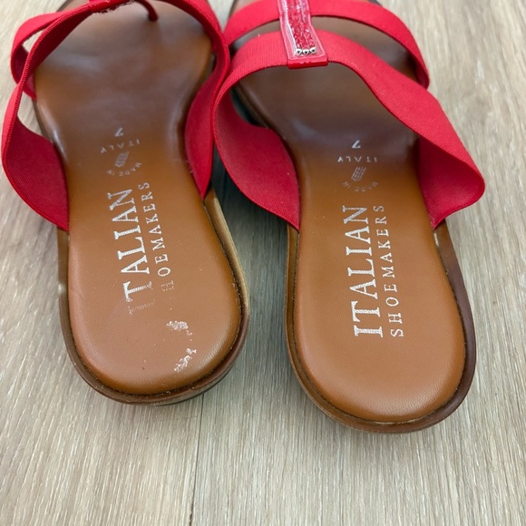 Italian Shoemakers Red Slide Sandals with Rhinestone Detail – Size 7 - Picture 3 of 6